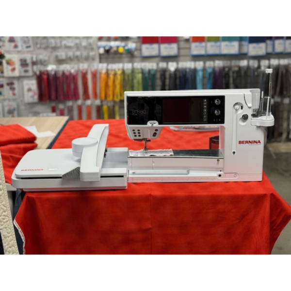 Certified Pre-Owned Bernina 880 Plus
