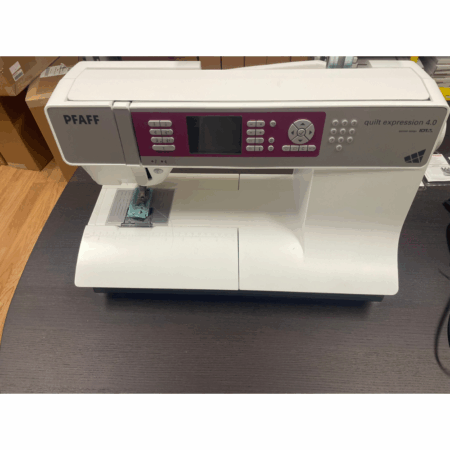 Certified Pre-Owned Pfaff Quilt Expression 4.0
