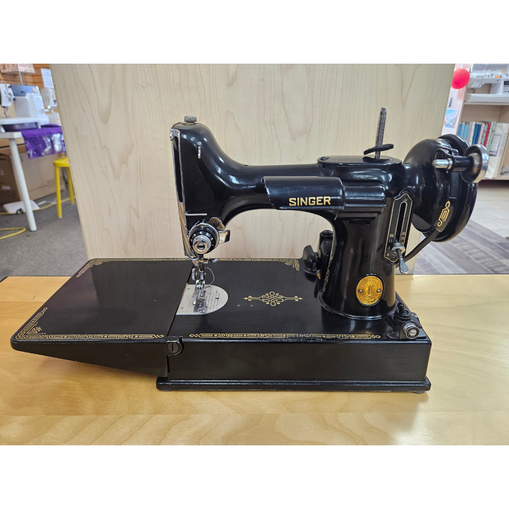 Certified Pre-Owned Singer 221-1 Featherweight